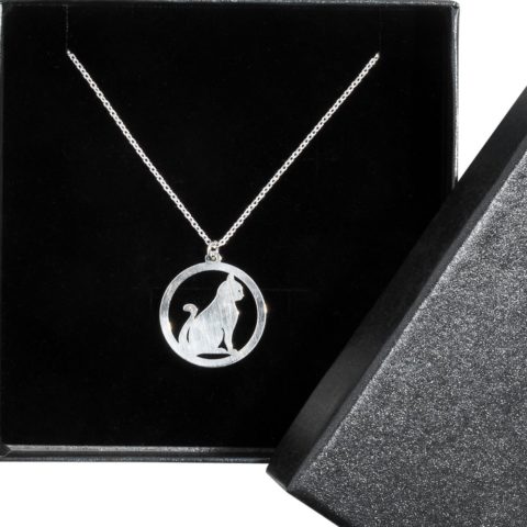 Pendentif chat assis en argent
