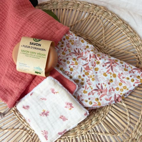 Coffret rose essentiels