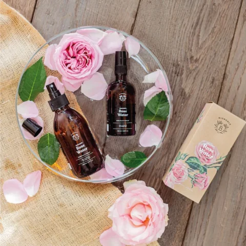 Hydrolat à la rose